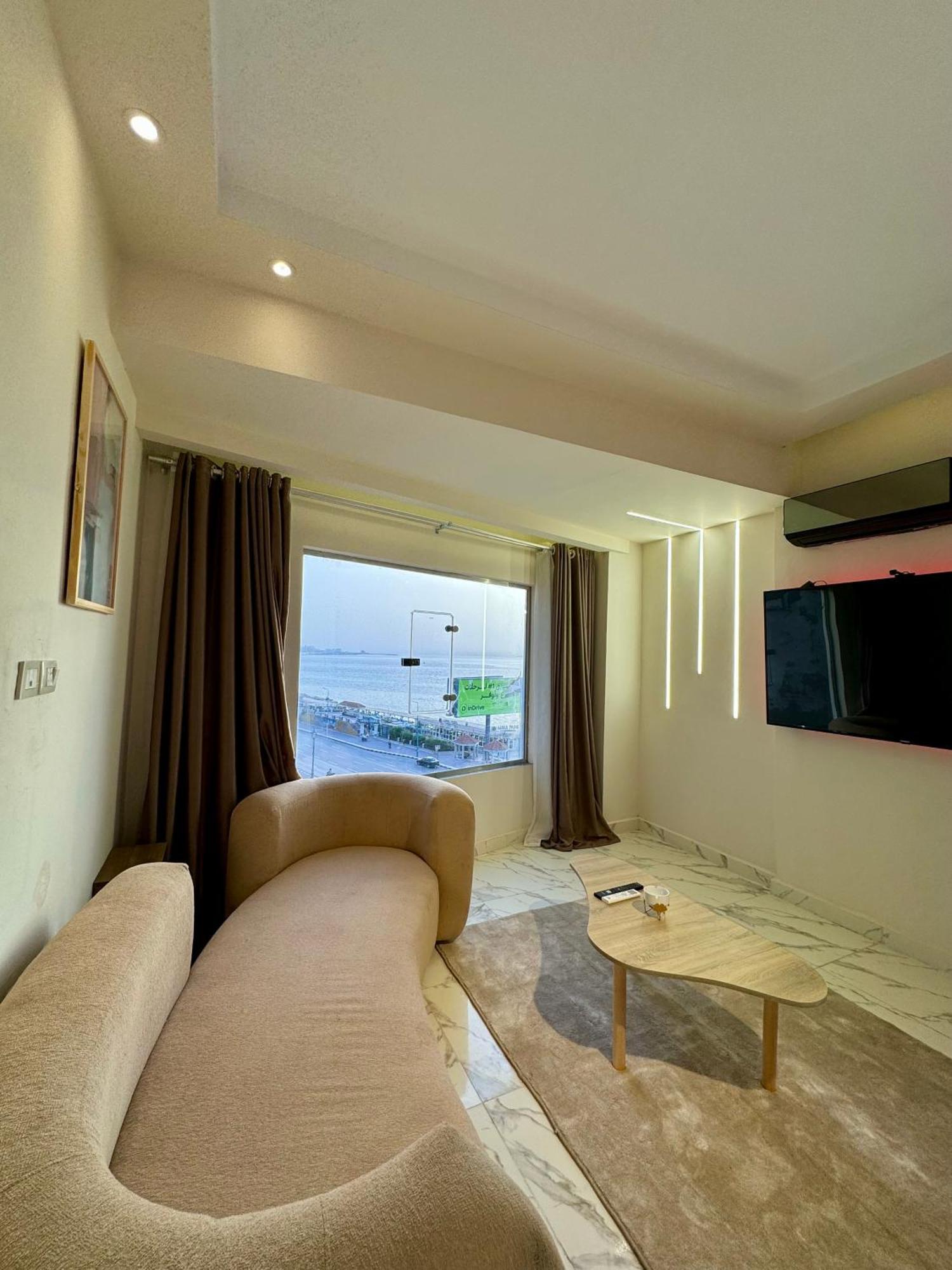 Hyat Waterfalls Hotel