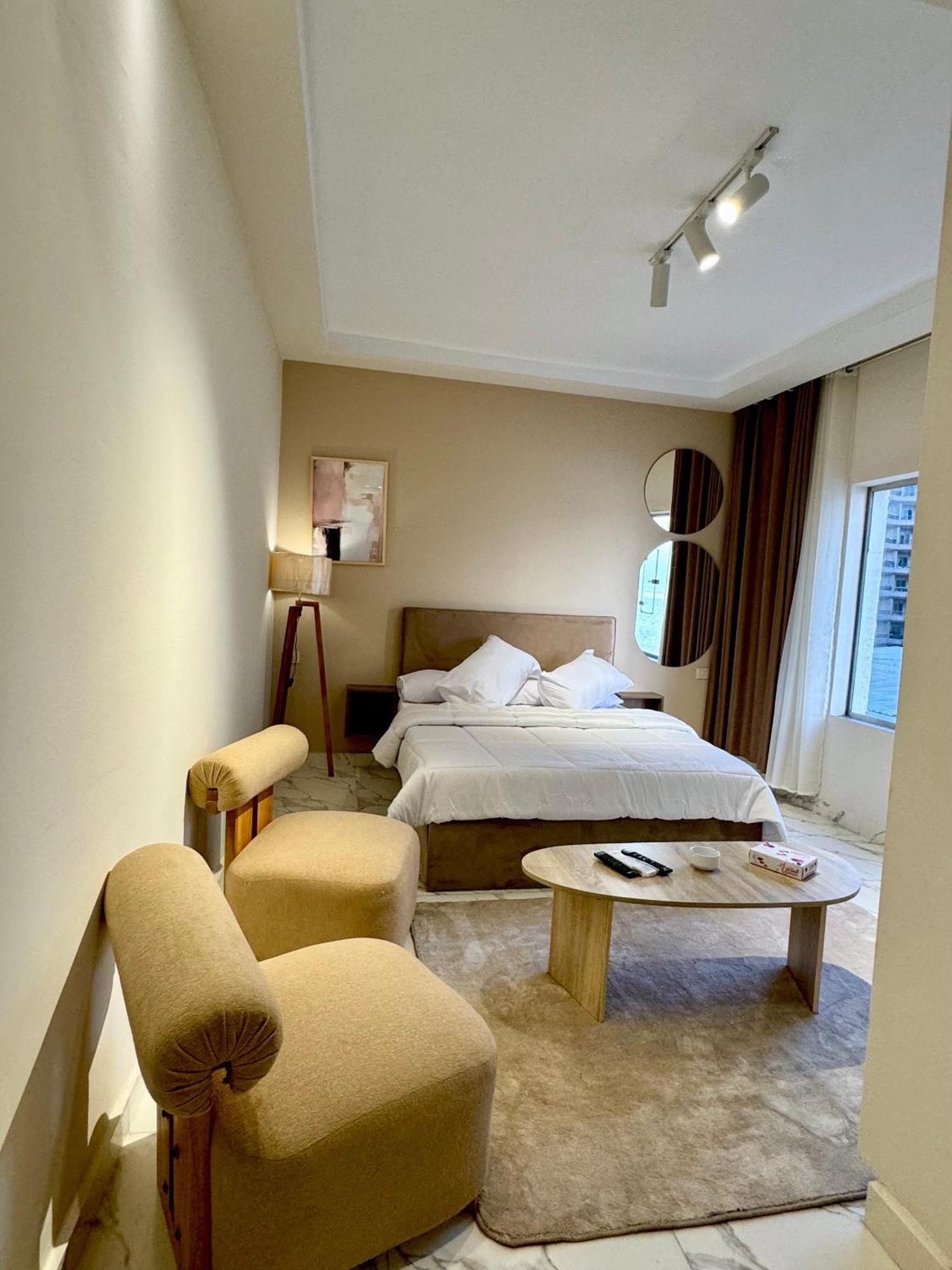 Hyat Waterfalls Hotel